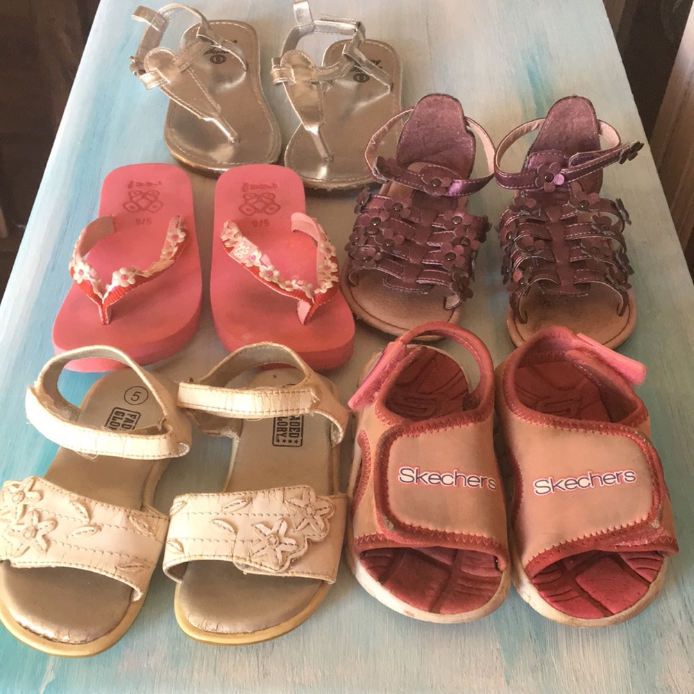 5 Pairs of Toddler girl shoes size 5/6